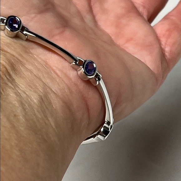 Elegant Silver and Purple Bracelet - Picture 7 of 10